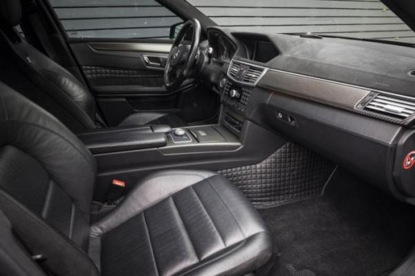 <br />
			На продажу выставили Brabus E V12 — один из самых быстрых седанов