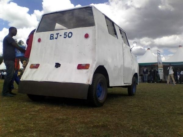 <br />
			В Кении представили авто собственной разработки - смеялись все