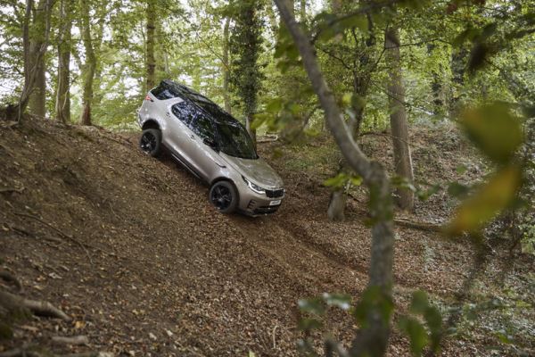 Раскрыты все цены Land Rover Discovery 2021 года