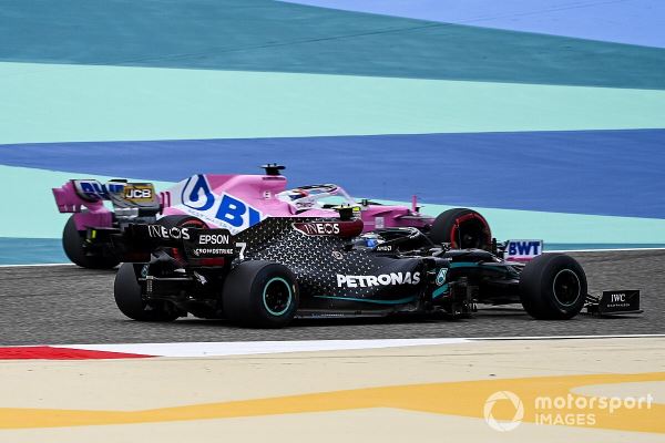 Red Bull подколола Racing Point и Mercedes в соцсетях
