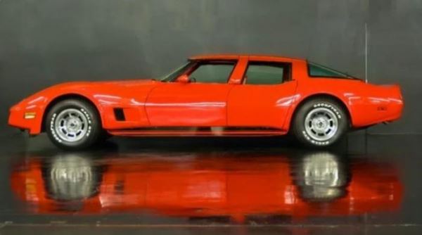 <br />
			Четырехдверный Chevrolet Corvette из 80-х (12 фото)