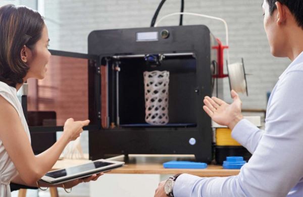 <br />
General Motors открыл первый центр 3D-печати автомобильных деталей<br />
